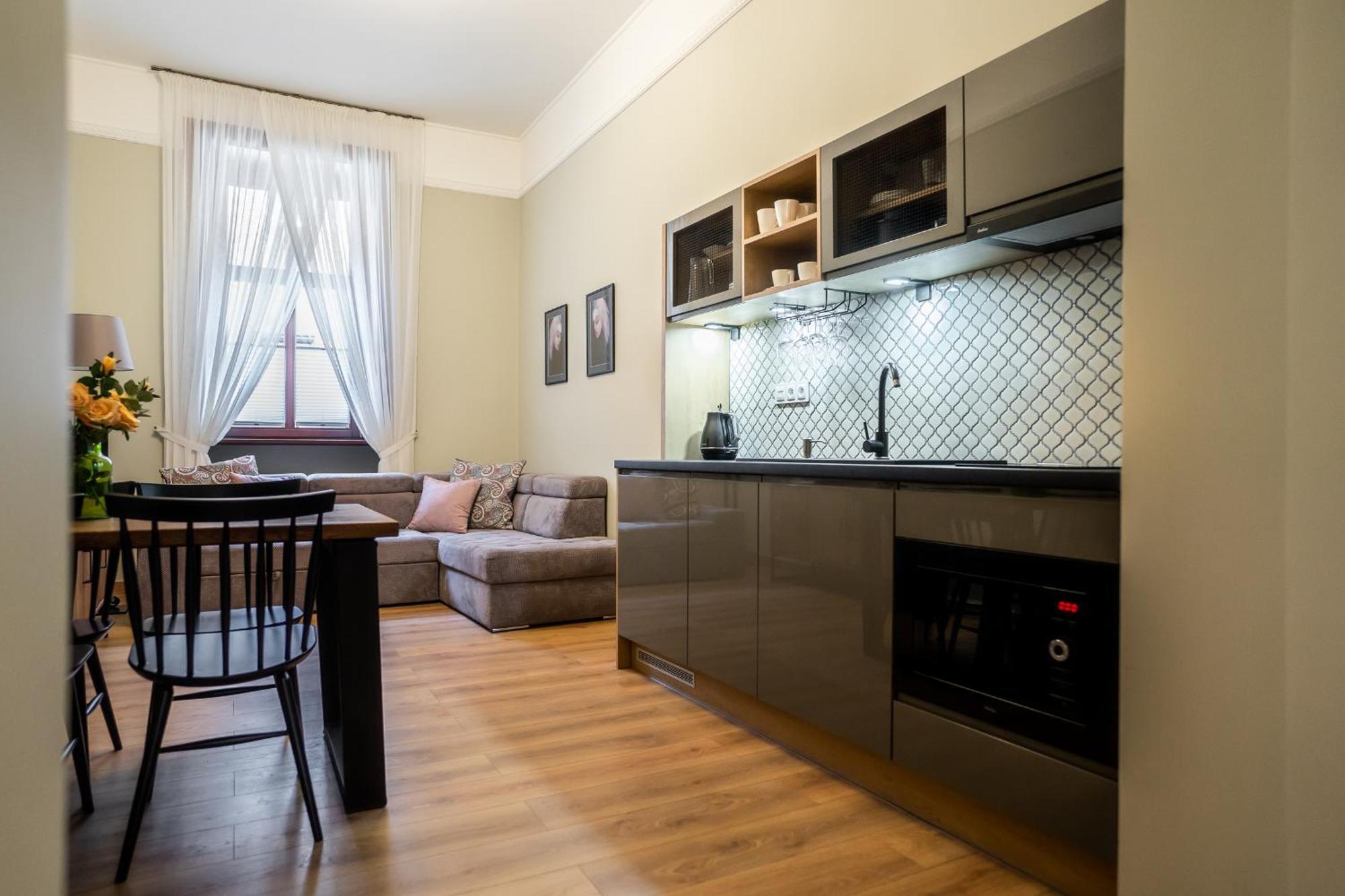 Old Town Ac Apartments Main Raiway Station Kraków Exteriör bild